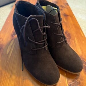TOMS Lunata Lace-Up Ankle Boots - Chocolate Brown Suede